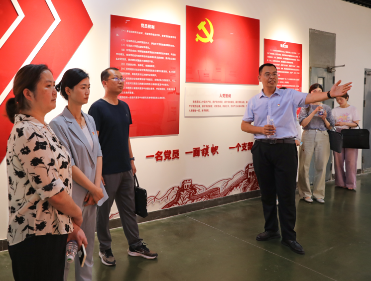 c591606b70cb4f01d0ac064b4658dde.png c591606b70cb4f01d0ac064b4658dde.png